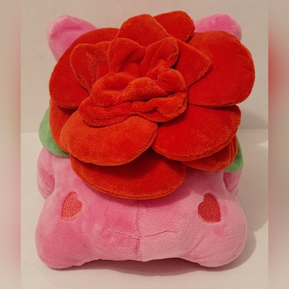 Bulbasaur Valentines Edition 8" Plush RARE - Picture 3 of 5